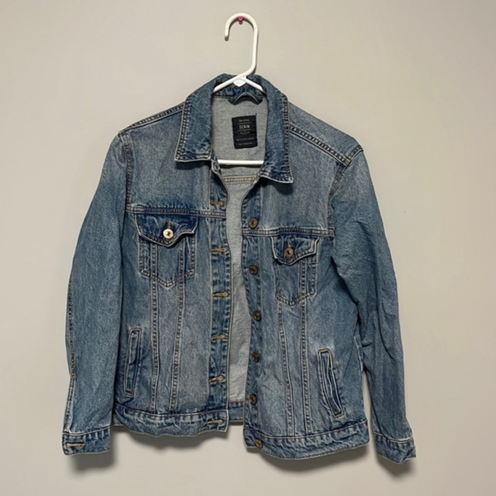 Betsy Womens Denim Jacket Size‎ Small.